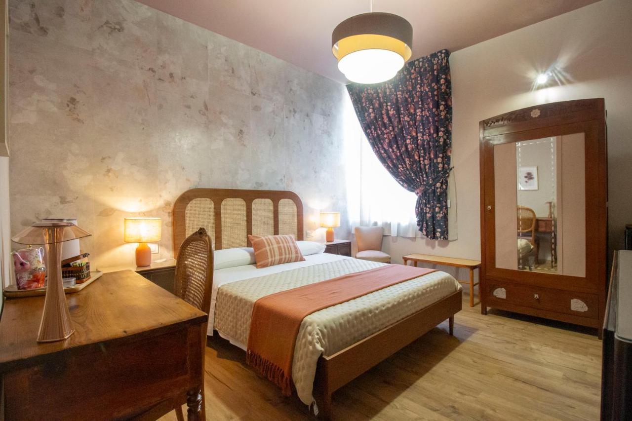 Epimoni B&B Aeroporto di Catania Fontana Rossa Esterno foto